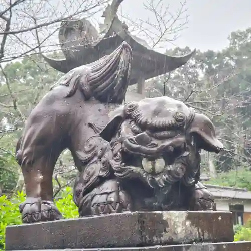 高城神社の狛犬