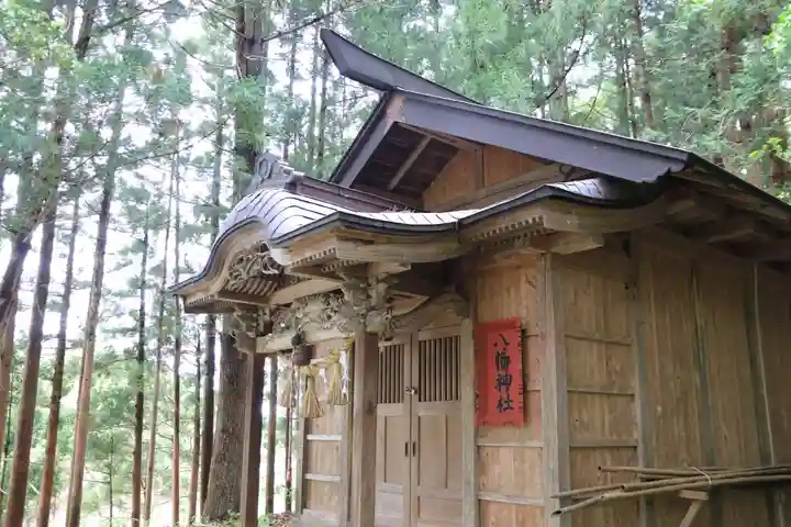 八幡神社の本殿・本堂
