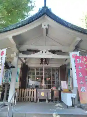 銀杏岡八幡神社の本殿・本堂