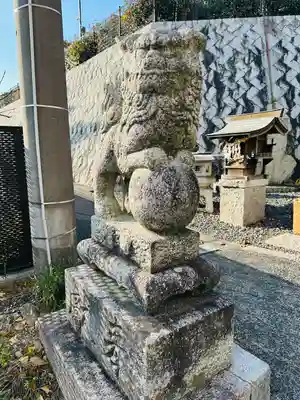 岩国白蛇神社の狛犬