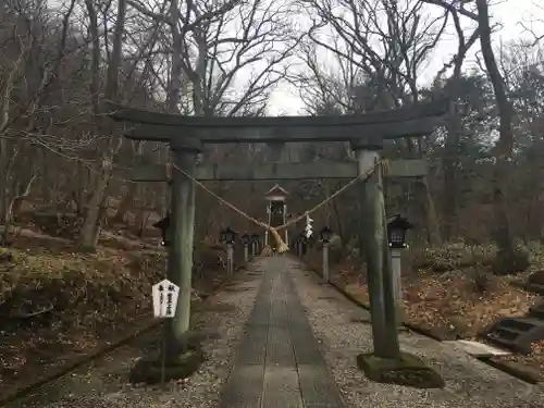 那須温泉神社の鳥居