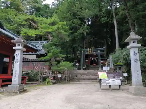 日光二荒山神社中宮祠のその他建物