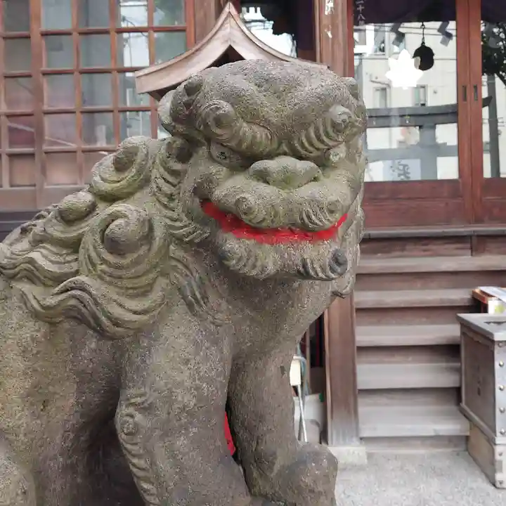 秋葉神社の狛犬