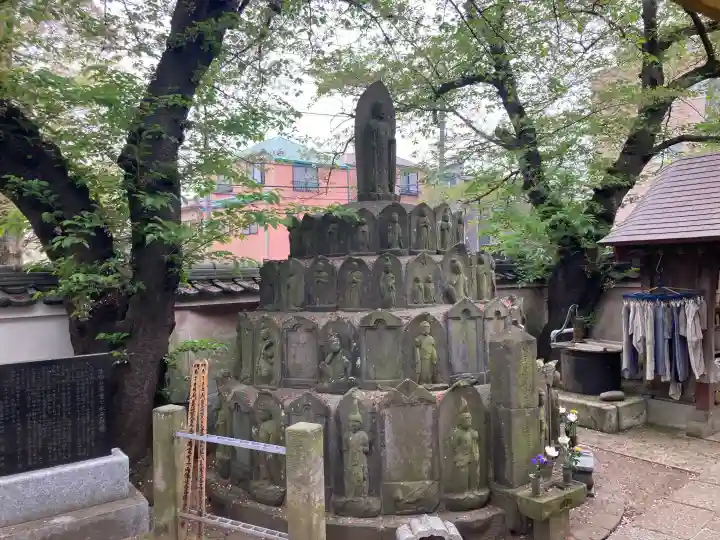 金蔵寺の{uncategorized: "未分類", other: "その他", undefined: "問題あり", building: "その他建物", grave: "お墓", sacred_gate: "鳥居", guardian: "狛犬", statue: "像", buddha: "仏像", history: "歴史", nature: "自然", garden: "庭園", animal: "動物", pagoda: "塔", temizu: "手水舎", mountain_gate: "山門・神門", sanctuary: "本殿・本堂", subordinate: "末社・摂社", art: "芸術", scenery: "景色", jizo: "地蔵", ema: "絵馬", goshuin: "御朱印", omikuji: "おみくじ", items: "授与品その他", amulet: "お守り", goshuincho: "御朱印帳", eats: "食事", festival: "お祭り", votive_dance: "神楽", shichigosan: "七五三参", wedding: "結婚式", experience: "体験その他", initially: "初詣", around: "周辺", anti_infection: "感染症対策"}