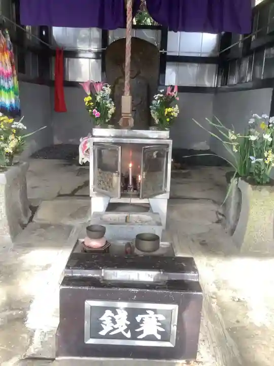 尻冷し地蔵の本殿・本堂