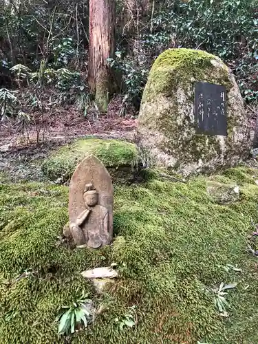 御岩神社の仏像