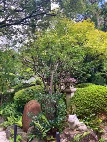 岡崎神社の庭園