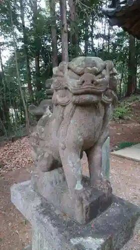 飛鳥田神社の狛犬