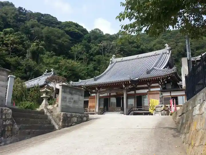 真観寺の本殿・本堂