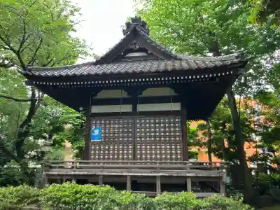 奥澤神社の{uncategorized: "未分類", other: "その他", undefined: "問題あり", building: "その他建物", grave: "お墓", sacred_gate: "鳥居", guardian: "狛犬", statue: "像", buddha: "仏像", history: "歴史", nature: "自然", garden: "庭園", animal: "動物", pagoda: "塔", temizu: "手水舎", mountain_gate: "山門・神門", sanctuary: "本殿・本堂", subordinate: "末社・摂社", art: "芸術", scenery: "景色", jizo: "地蔵", ema: "絵馬", goshuin: "御朱印", omikuji: "おみくじ", items: "授与品その他", amulet: "お守り", goshuincho: "御朱印帳", eats: "食事", festival: "お祭り", votive_dance: "神楽", shichigosan: "七五三参", wedding: "結婚式", experience: "体験その他", initially: "初詣", around: "周辺", anti_infection: "感染症対策"}