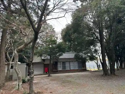 多奈閇神社の{uncategorized: "未分類", other: "その他", undefined: "問題あり", building: "その他建物", grave: "お墓", sacred_gate: "鳥居", guardian: "狛犬", statue: "像", buddha: "仏像", history: "歴史", nature: "自然", garden: "庭園", animal: "動物", pagoda: "塔", temizu: "手水舎", mountain_gate: "山門・神門", sanctuary: "本殿・本堂", subordinate: "末社・摂社", art: "芸術", scenery: "景色", jizo: "地蔵", ema: "絵馬", goshuin: "御朱印", omikuji: "おみくじ", items: "授与品その他", amulet: "お守り", goshuincho: "御朱印帳", eats: "食事", festival: "お祭り", votive_dance: "神楽", shichigosan: "七五三参", wedding: "結婚式", experience: "体験その他", initially: "初詣", around: "周辺", anti_infection: "感染症対策"}