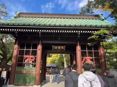 高徳院の山門・神門
