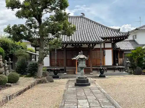 西琳寺の本殿・本堂