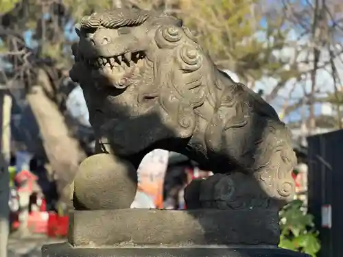 鴻神社の狛犬