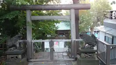 王子稲荷神社の鳥居