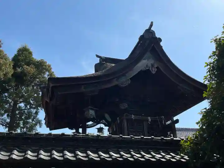 春日神社(飯)の{uncategorized: "未分類", other: "その他", undefined: "問題あり", building: "その他建物", grave: "お墓", sacred_gate: "鳥居", guardian: "狛犬", statue: "像", buddha: "仏像", history: "歴史", nature: "自然", garden: "庭園", animal: "動物", pagoda: "塔", temizu: "手水舎", mountain_gate: "山門・神門", sanctuary: "本殿・本堂", subordinate: "末社・摂社", art: "芸術", scenery: "景色", jizo: "地蔵", ema: "絵馬", goshuin: "御朱印", omikuji: "おみくじ", items: "授与品その他", amulet: "お守り", goshuincho: "御朱印帳", eats: "食事", festival: "お祭り", votive_dance: "神楽", shichigosan: "七五三参", wedding: "結婚式", experience: "体験その他", initially: "初詣", around: "周辺", anti_infection: "感染症対策"}