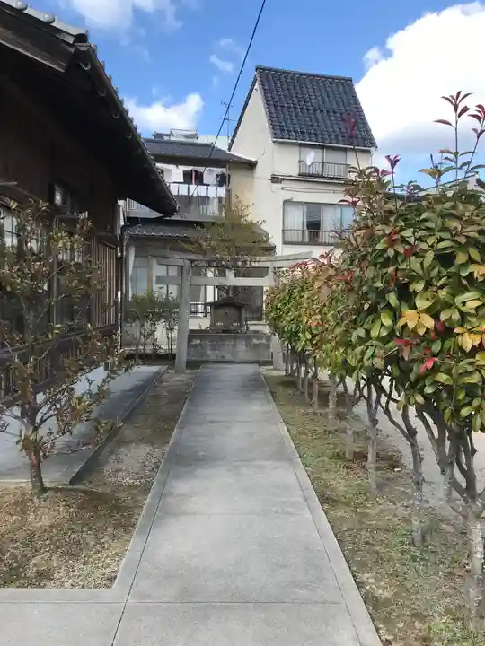 児守稲荷神社の末社・摂社