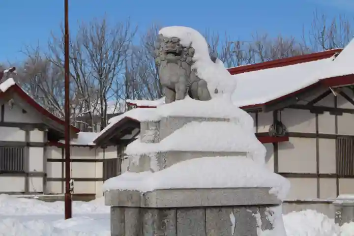 釧路一之宮 厳島神社の狛犬