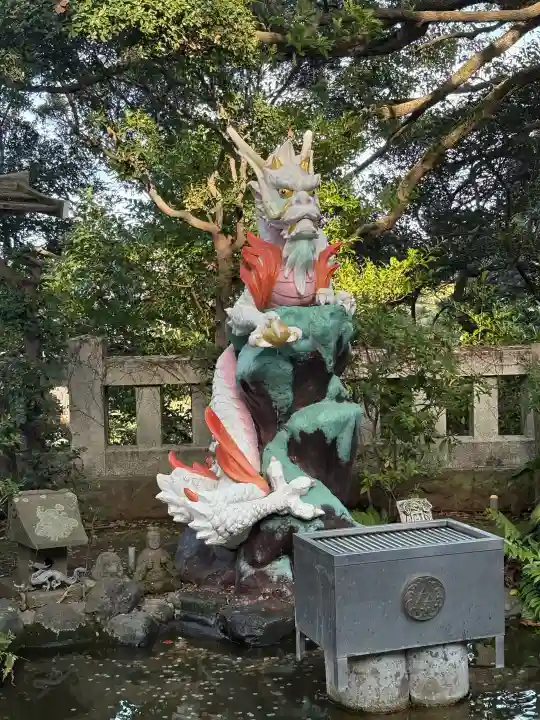 江島神社の{uncategorized: "未分類", other: "その他", undefined: "問題あり", building: "その他建物", grave: "お墓", sacred_gate: "鳥居", guardian: "狛犬", statue: "像", buddha: "仏像", history: "歴史", nature: "自然", garden: "庭園", animal: "動物", pagoda: "塔", temizu: "手水舎", mountain_gate: "山門・神門", sanctuary: "本殿・本堂", subordinate: "末社・摂社", art: "芸術", scenery: "景色", jizo: "地蔵", ema: "絵馬", goshuin: "御朱印", omikuji: "おみくじ", items: "授与品その他", amulet: "お守り", goshuincho: "御朱印帳", eats: "食事", festival: "お祭り", votive_dance: "神楽", shichigosan: "七五三参", wedding: "結婚式", experience: "体験その他", initially: "初詣", around: "周辺", anti_infection: "感染症対策"}