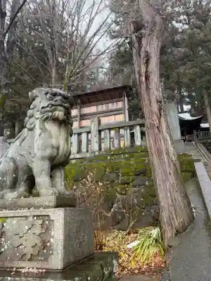 手長神社の{uncategorized: "未分類", other: "その他", undefined: "問題あり", building: "その他建物", grave: "お墓", sacred_gate: "鳥居", guardian: "狛犬", statue: "像", buddha: "仏像", history: "歴史", nature: "自然", garden: "庭園", animal: "動物", pagoda: "塔", temizu: "手水舎", mountain_gate: "山門・神門", sanctuary: "本殿・本堂", subordinate: "末社・摂社", art: "芸術", scenery: "景色", jizo: "地蔵", ema: "絵馬", goshuin: "御朱印", omikuji: "おみくじ", items: "授与品その他", amulet: "お守り", goshuincho: "御朱印帳", eats: "食事", festival: "お祭り", votive_dance: "神楽", shichigosan: "七五三参", wedding: "結婚式", experience: "体験その他", initially: "初詣", around: "周辺", anti_infection: "感染症対策"}