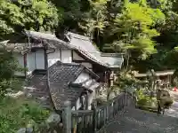 吉水辨財天堂の{uncategorized: "未分類", other: "その他", undefined: "問題あり", building: "その他建物", grave: "お墓", sacred_gate: "鳥居", guardian: "狛犬", statue: "像", buddha: "仏像", history: "歴史", nature: "自然", garden: "庭園", animal: "動物", pagoda: "塔", temizu: "手水舎", mountain_gate: "山門・神門", sanctuary: "本殿・本堂", subordinate: "末社・摂社", art: "芸術", scenery: "景色", jizo: "地蔵", ema: "絵馬", goshuin: "御朱印", omikuji: "おみくじ", items: "授与品その他", amulet: "お守り", goshuincho: "御朱印帳", eats: "食事", festival: "お祭り", votive_dance: "神楽", shichigosan: "七五三参", wedding: "結婚式", experience: "体験その他", initially: "初詣", around: "周辺", anti_infection: "感染症対策"}