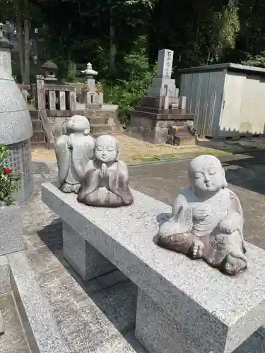 永泉寺の像