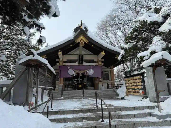 彌彦神社 (伊夜日子神社)の本殿・本堂