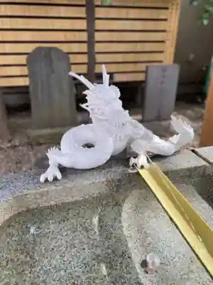 田無神社の手水舎