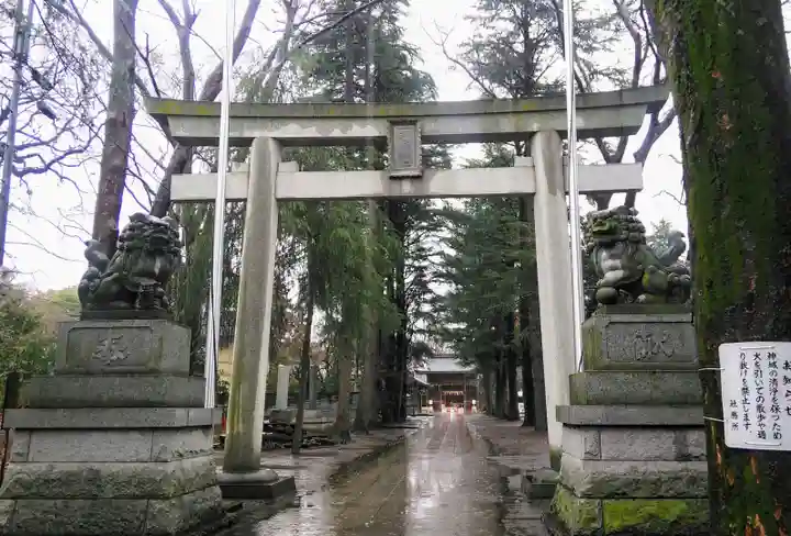 諏訪神社の鳥居