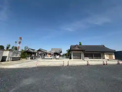 栗橋八坂神社の{uncategorized: "未分類", other: "その他", undefined: "問題あり", building: "その他建物", grave: "お墓", sacred_gate: "鳥居", guardian: "狛犬", statue: "像", buddha: "仏像", history: "歴史", nature: "自然", garden: "庭園", animal: "動物", pagoda: "塔", temizu: "手水舎", mountain_gate: "山門・神門", sanctuary: "本殿・本堂", subordinate: "末社・摂社", art: "芸術", scenery: "景色", jizo: "地蔵", ema: "絵馬", goshuin: "御朱印", omikuji: "おみくじ", items: "授与品その他", amulet: "お守り", goshuincho: "御朱印帳", eats: "食事", festival: "お祭り", votive_dance: "神楽", shichigosan: "七五三参", wedding: "結婚式", experience: "体験その他", initially: "初詣", around: "周辺", anti_infection: "感染症対策"}