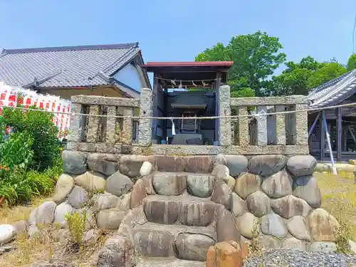 神明社（北麻績）の末社・摂社