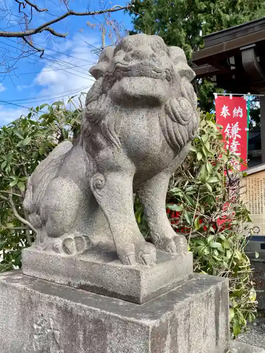 鎌達稲荷神社の狛犬