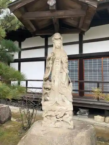 花岳寺の仏像