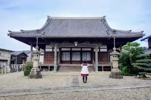 了願寺の本殿・本堂