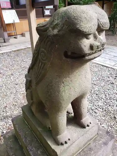 八幡神社の狛犬