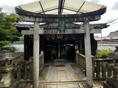 養源院の{uncategorized: "未分類", other: "その他", undefined: "問題あり", building: "その他建物", grave: "お墓", sacred_gate: "鳥居", guardian: "狛犬", statue: "像", buddha: "仏像", history: "歴史", nature: "自然", garden: "庭園", animal: "動物", pagoda: "塔", temizu: "手水舎", mountain_gate: "山門・神門", sanctuary: "本殿・本堂", subordinate: "末社・摂社", art: "芸術", scenery: "景色", jizo: "地蔵", ema: "絵馬", goshuin: "御朱印", omikuji: "おみくじ", items: "授与品その他", amulet: "お守り", goshuincho: "御朱印帳", eats: "食事", festival: "お祭り", votive_dance: "神楽", shichigosan: "七五三参", wedding: "結婚式", experience: "体験その他", initially: "初詣", around: "周辺", anti_infection: "感染症対策"}