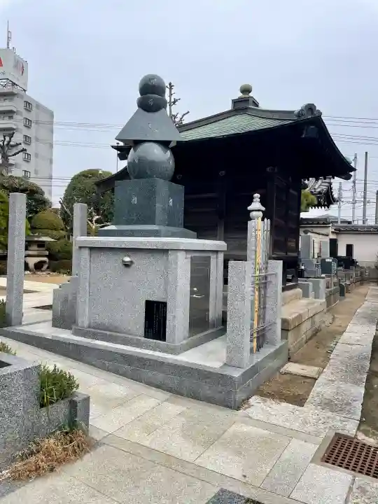 観音寺の{uncategorized: "未分類", other: "その他", undefined: "問題あり", building: "その他建物", grave: "お墓", sacred_gate: "鳥居", guardian: "狛犬", statue: "像", buddha: "仏像", history: "歴史", nature: "自然", garden: "庭園", animal: "動物", pagoda: "塔", temizu: "手水舎", mountain_gate: "山門・神門", sanctuary: "本殿・本堂", subordinate: "末社・摂社", art: "芸術", scenery: "景色", jizo: "地蔵", ema: "絵馬", goshuin: "御朱印", omikuji: "おみくじ", items: "授与品その他", amulet: "お守り", goshuincho: "御朱印帳", eats: "食事", festival: "お祭り", votive_dance: "神楽", shichigosan: "七五三参", wedding: "結婚式", experience: "体験その他", initially: "初詣", around: "周辺", anti_infection: "感染症対策"}