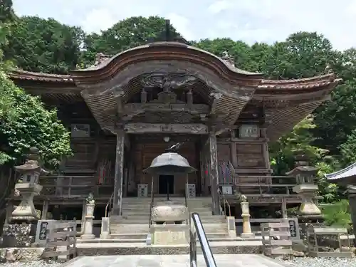 明石寺の本殿・本堂
