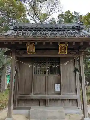 神明社・小河天神社合殿の{uncategorized: "未分類", other: "その他", undefined: "問題あり", building: "その他建物", grave: "お墓", sacred_gate: "鳥居", guardian: "狛犬", statue: "像", buddha: "仏像", history: "歴史", nature: "自然", garden: "庭園", animal: "動物", pagoda: "塔", temizu: "手水舎", mountain_gate: "山門・神門", sanctuary: "本殿・本堂", subordinate: "末社・摂社", art: "芸術", scenery: "景色", jizo: "地蔵", ema: "絵馬", goshuin: "御朱印", omikuji: "おみくじ", items: "授与品その他", amulet: "お守り", goshuincho: "御朱印帳", eats: "食事", festival: "お祭り", votive_dance: "神楽", shichigosan: "七五三参", wedding: "結婚式", experience: "体験その他", initially: "初詣", around: "周辺", anti_infection: "感染症対策"}