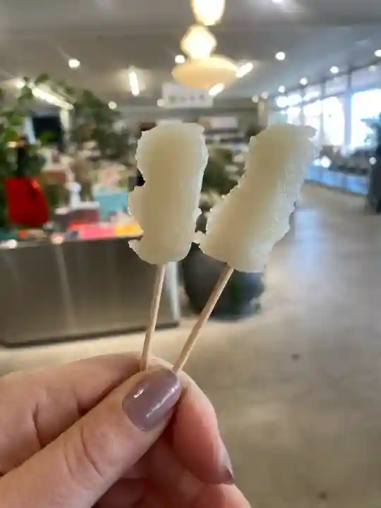 熊野大社の{uncategorized: "未分類", other: "その他", undefined: "問題あり", building: "その他建物", grave: "お墓", sacred_gate: "鳥居", guardian: "狛犬", statue: "像", buddha: "仏像", history: "歴史", nature: "自然", garden: "庭園", animal: "動物", pagoda: "塔", temizu: "手水舎", mountain_gate: "山門・神門", sanctuary: "本殿・本堂", subordinate: "末社・摂社", art: "芸術", scenery: "景色", jizo: "地蔵", ema: "絵馬", goshuin: "御朱印", omikuji: "おみくじ", items: "授与品その他", amulet: "お守り", goshuincho: "御朱印帳", eats: "食事", festival: "お祭り", votive_dance: "神楽", shichigosan: "七五三参", wedding: "結婚式", experience: "体験その他", initially: "初詣", around: "周辺", anti_infection: "感染症対策"}