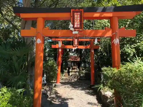 御厨神社の末社・摂社