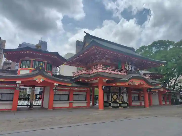 千葉神社の{uncategorized: "未分類", other: "その他", undefined: "問題あり", building: "その他建物", grave: "お墓", sacred_gate: "鳥居", guardian: "狛犬", statue: "像", buddha: "仏像", history: "歴史", nature: "自然", garden: "庭園", animal: "動物", pagoda: "塔", temizu: "手水舎", mountain_gate: "山門・神門", sanctuary: "本殿・本堂", subordinate: "末社・摂社", art: "芸術", scenery: "景色", jizo: "地蔵", ema: "絵馬", goshuin: "御朱印", omikuji: "おみくじ", items: "授与品その他", amulet: "お守り", goshuincho: "御朱印帳", eats: "食事", festival: "お祭り", votive_dance: "神楽", shichigosan: "七五三参", wedding: "結婚式", experience: "体験その他", initially: "初詣", around: "周辺", anti_infection: "感染症対策"}