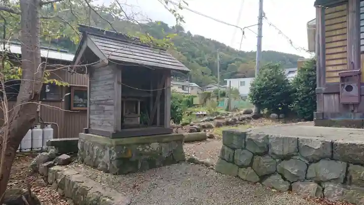 熊野神社(中里)の末社・摂社