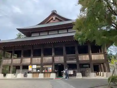 高蔵寺の本殿・本堂