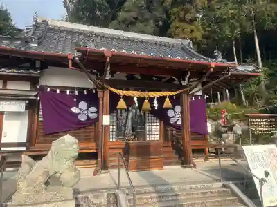 尾長天満宮の{uncategorized: "未分類", other: "その他", undefined: "問題あり", building: "その他建物", grave: "お墓", sacred_gate: "鳥居", guardian: "狛犬", statue: "像", buddha: "仏像", history: "歴史", nature: "自然", garden: "庭園", animal: "動物", pagoda: "塔", temizu: "手水舎", mountain_gate: "山門・神門", sanctuary: "本殿・本堂", subordinate: "末社・摂社", art: "芸術", scenery: "景色", jizo: "地蔵", ema: "絵馬", goshuin: "御朱印", omikuji: "おみくじ", items: "授与品その他", amulet: "お守り", goshuincho: "御朱印帳", eats: "食事", festival: "お祭り", votive_dance: "神楽", shichigosan: "七五三参", wedding: "結婚式", experience: "体験その他", initially: "初詣", around: "周辺", anti_infection: "感染症対策"}