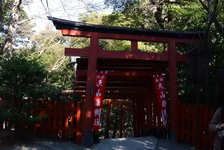 鶴岡八幡宮の末社・摂社