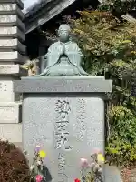 上和田信法寺別院薬王院の{uncategorized: "未分類", other: "その他", undefined: "問題あり", building: "その他建物", grave: "お墓", sacred_gate: "鳥居", guardian: "狛犬", statue: "像", buddha: "仏像", history: "歴史", nature: "自然", garden: "庭園", animal: "動物", pagoda: "塔", temizu: "手水舎", mountain_gate: "山門・神門", sanctuary: "本殿・本堂", subordinate: "末社・摂社", art: "芸術", scenery: "景色", jizo: "地蔵", ema: "絵馬", goshuin: "御朱印", omikuji: "おみくじ", items: "授与品その他", amulet: "お守り", goshuincho: "御朱印帳", eats: "食事", festival: "お祭り", votive_dance: "神楽", shichigosan: "七五三参", wedding: "結婚式", experience: "体験その他", initially: "初詣", around: "周辺", anti_infection: "感染症対策"}