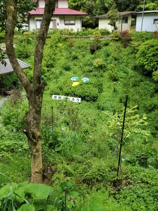 鷲子山上神社の庭園