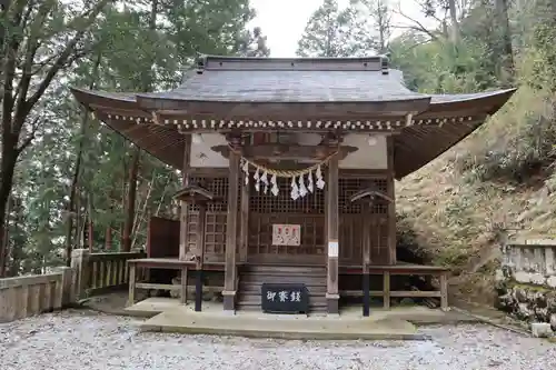 秩父若御子神社の本殿