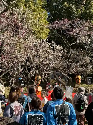 谷保天満宮の{uncategorized: "未分類", other: "その他", undefined: "問題あり", building: "その他建物", grave: "お墓", sacred_gate: "鳥居", guardian: "狛犬", statue: "像", buddha: "仏像", history: "歴史", nature: "自然", garden: "庭園", animal: "動物", pagoda: "塔", temizu: "手水舎", mountain_gate: "山門・神門", sanctuary: "本殿・本堂", subordinate: "末社・摂社", art: "芸術", scenery: "景色", jizo: "地蔵", ema: "絵馬", goshuin: "御朱印", omikuji: "おみくじ", items: "授与品その他", amulet: "お守り", goshuincho: "御朱印帳", eats: "食事", festival: "お祭り", votive_dance: "神楽", shichigosan: "七五三参", wedding: "結婚式", experience: "体験その他", initially: "初詣", around: "周辺", anti_infection: "感染症対策"}